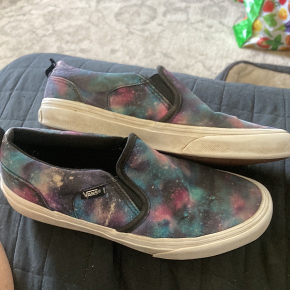 Vans  galaxy pattern with purple blue and white specks sneakers - Picture 2 of 9